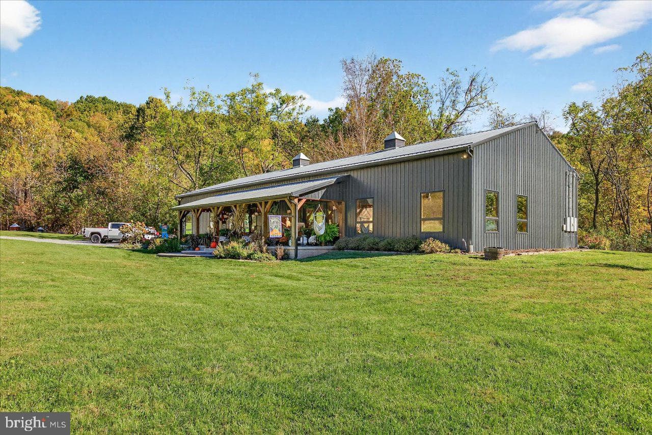 30 Polecat Hollow Boulevard photo 7