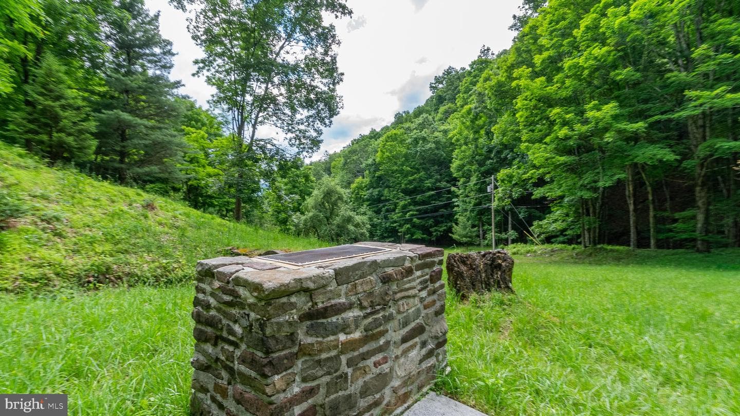 1862 Hawbush Road photo 20