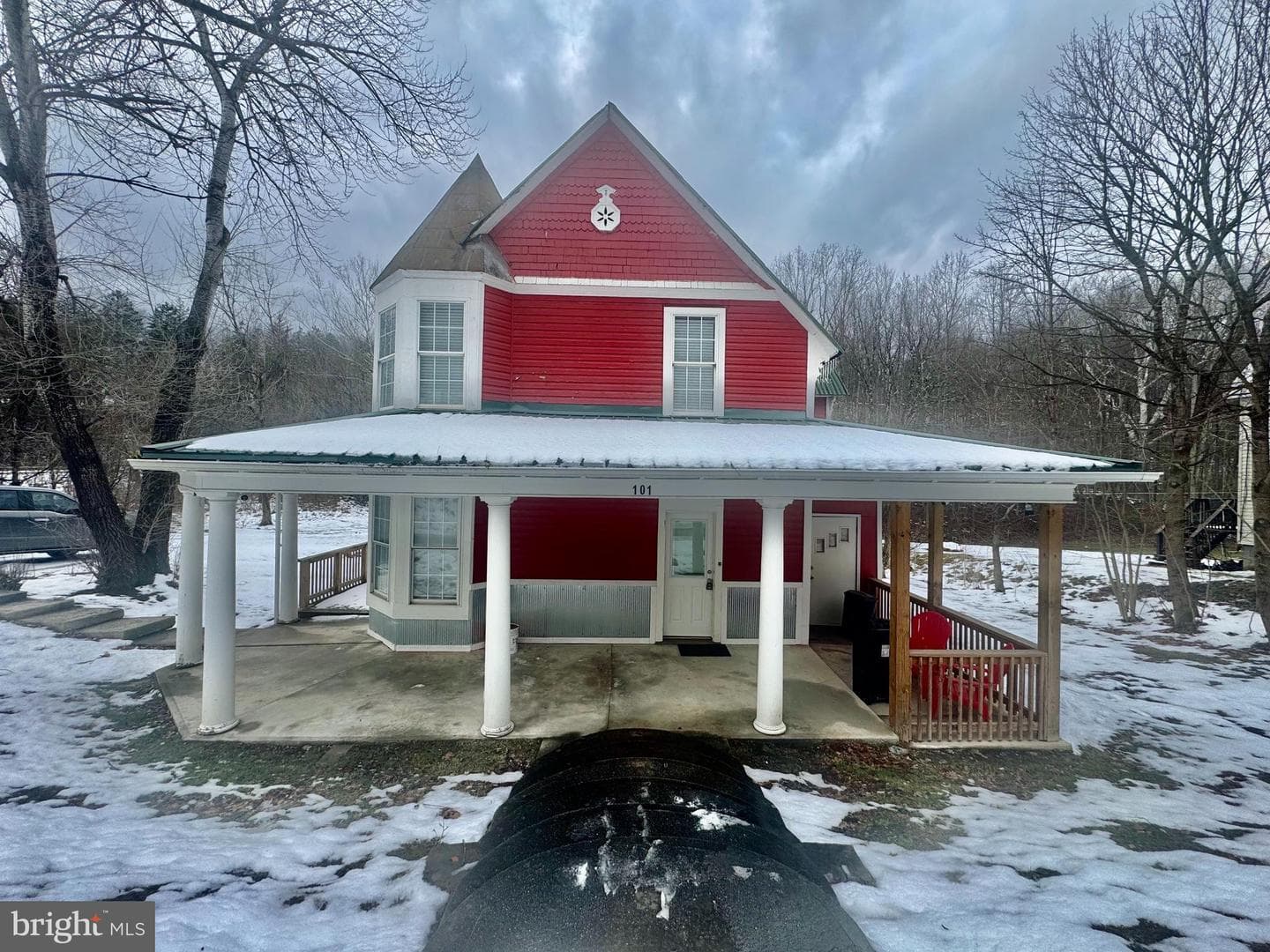 101 Patricia Avenue photo 4